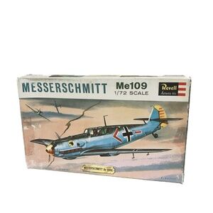 Vintage 1963 Revell Model Plane